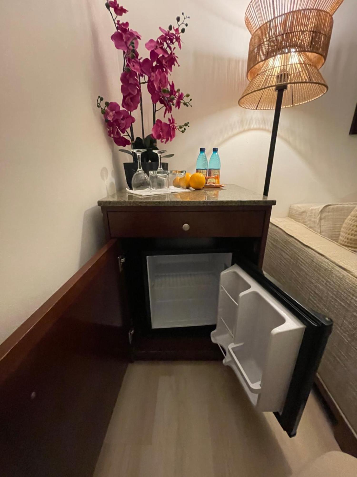 Doho Suites Honolulu Eksteriør billede